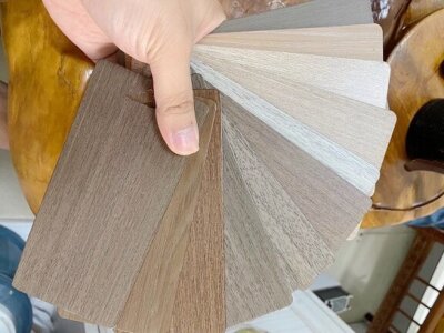 Wood grain pattern for aluminum profiles
